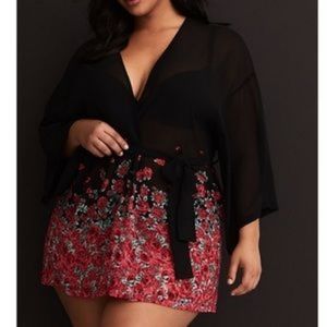 Torrid NWOT Sheer Rose Robe